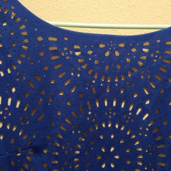 Chelsea & Violet 🔵Layered Eyelet Dress - Picture 3 of 5